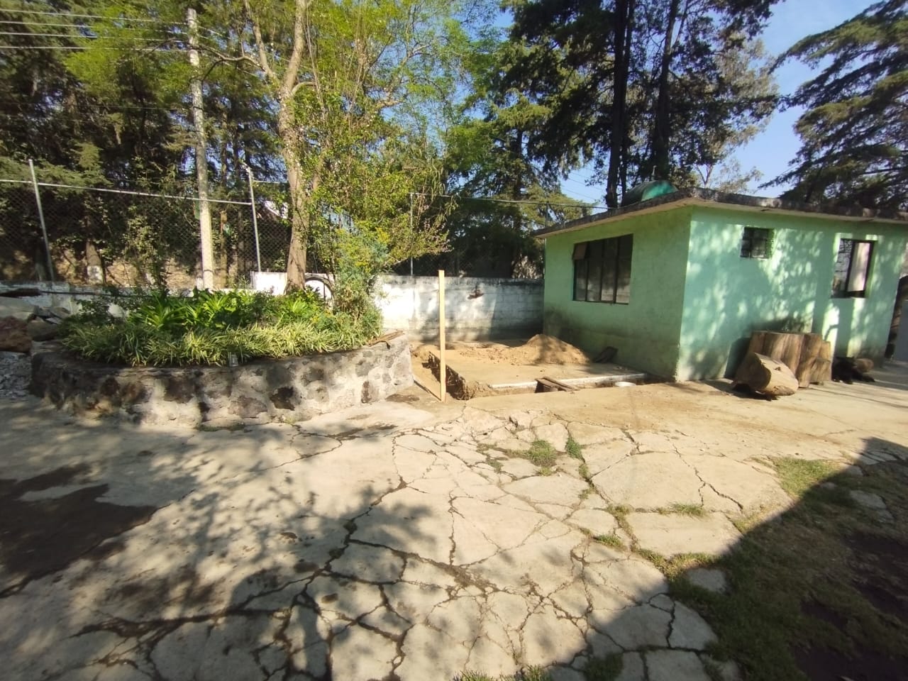 Comunidad de San Mateo Xalpa se moviliza para detener obra en zona de recarga de mantos acuíferos
