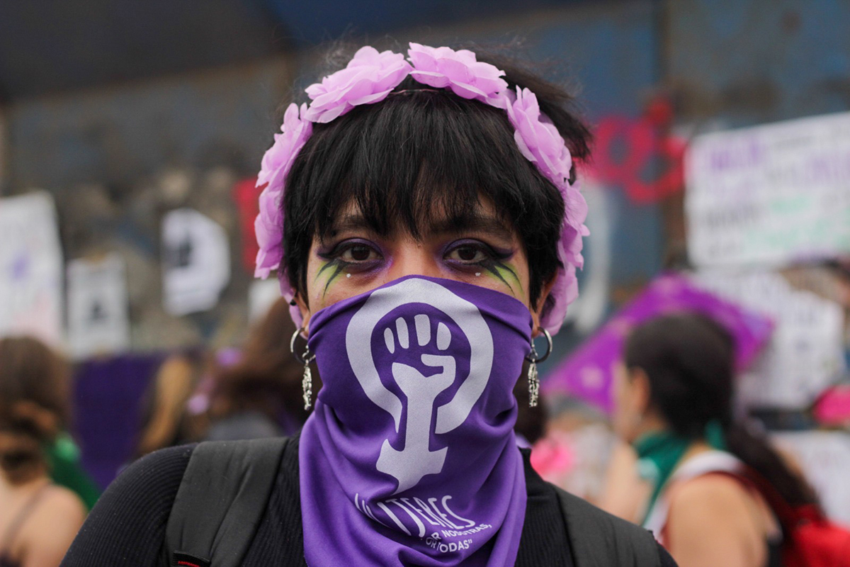Más de 120 mil mujeres marchan en el 8M en la Ciudad de México