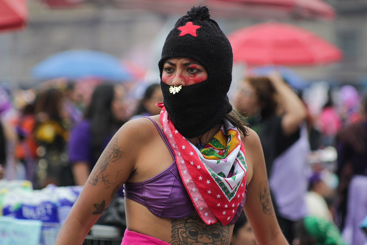Más de 120 mil mujeres marchan en el 8M en la Ciudad de México