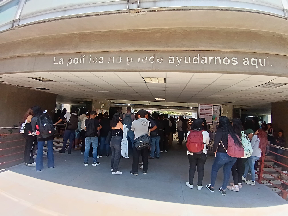 Ante la violencia en la UACM Tezonco, la comunidad se organiza y el coordinador del plantel no asiste