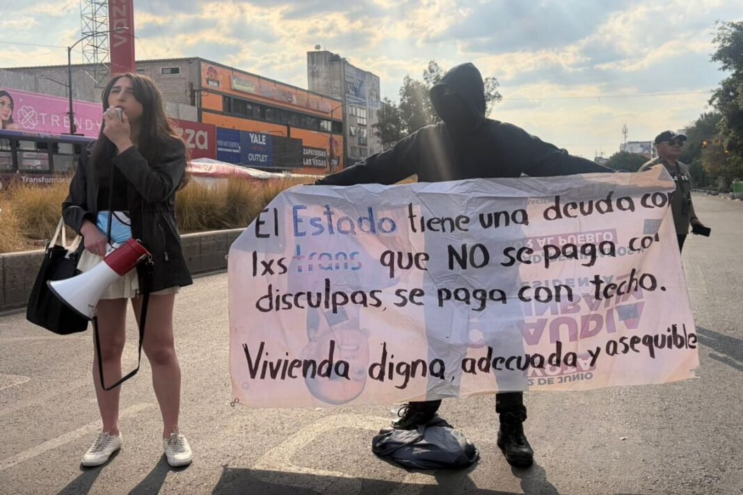 “El Estado debe techos, no disculpas”: Comunidad trans exige vivienda y reparación frente a Patrimonio Inmobiliario “El Estado debe techos, no disculpas”: Comunidad trans exige vivienda y reparación frente a Patrimonio Inmobiliario