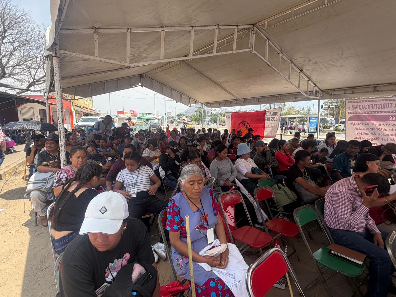 "Les gusta nuestra cultura, pero no nosotros": denuncian despojo y turistificación en Oaxaca