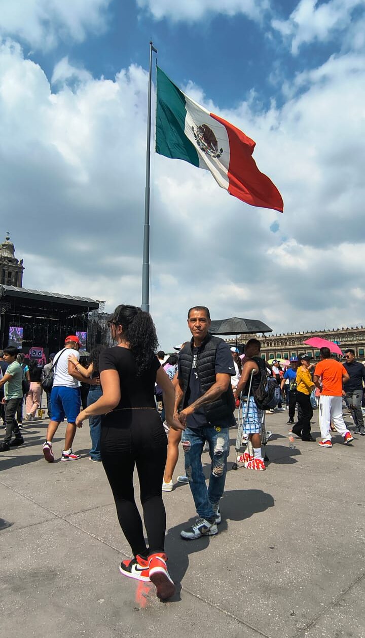 La plancha del Zócalo se convirtió en pista de baile sonidero