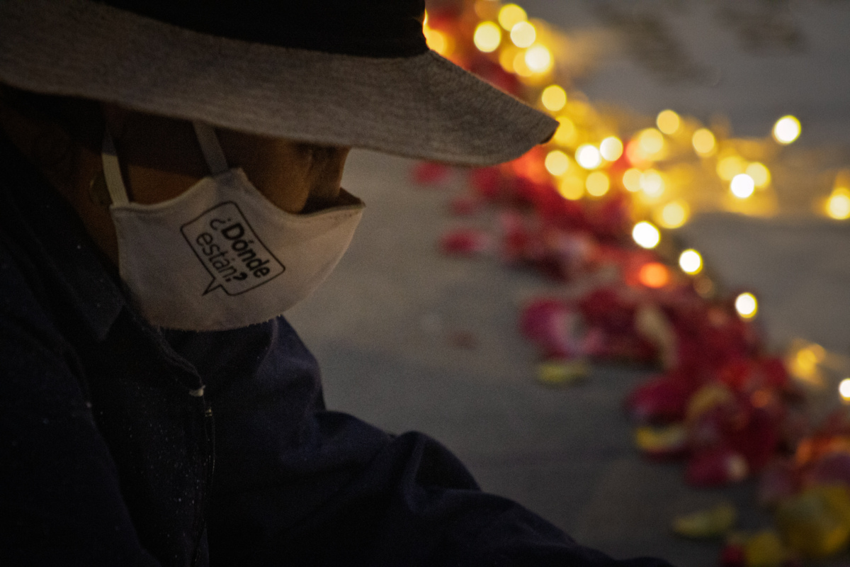 10 de mayo, nada que celebrar: familias buscadoras velaron a quienes murieron sin encontrar a sus desaparecidos