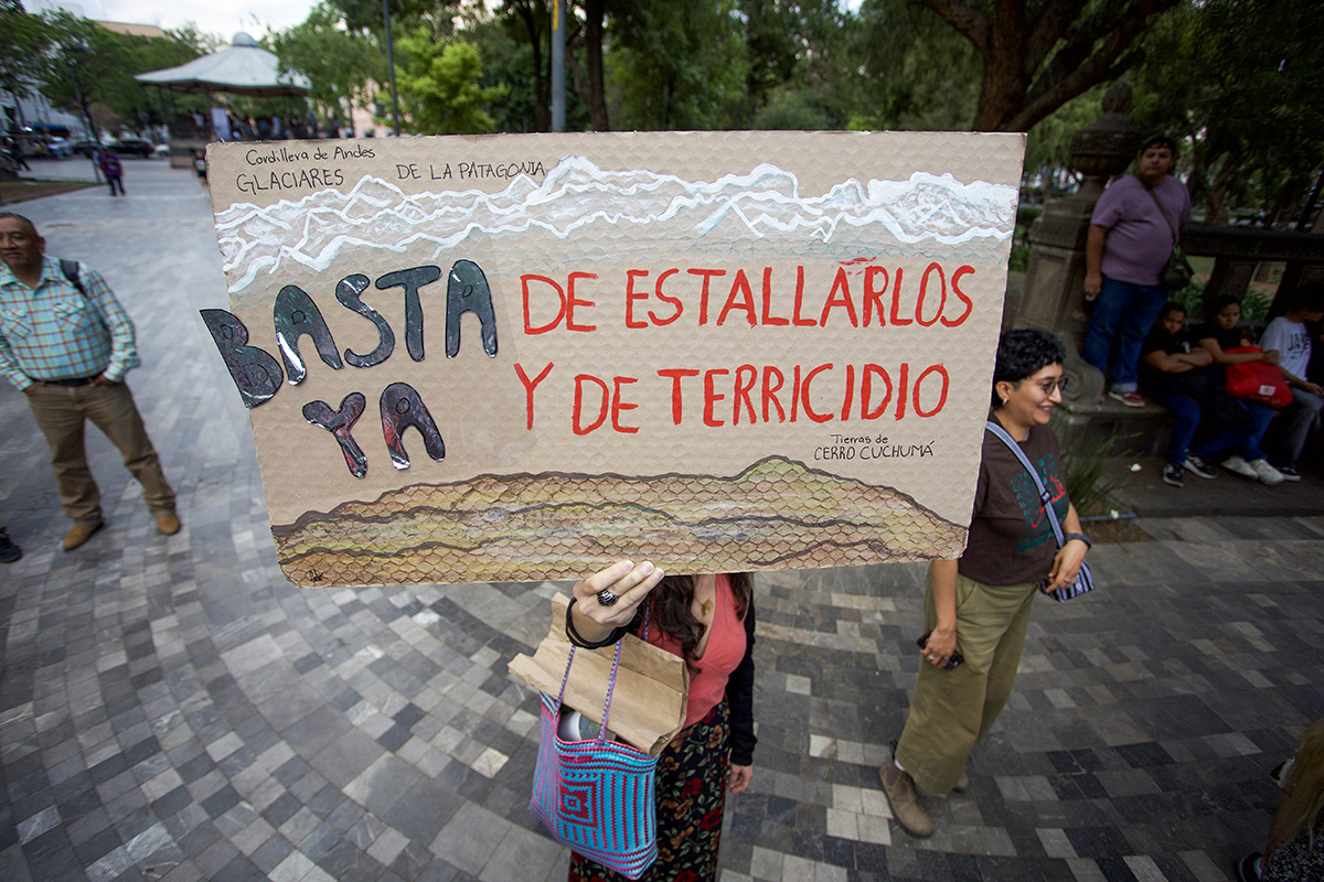 Colectivos de nueve estados exigen prohibición del fracking en el "Fandango por la Vida"