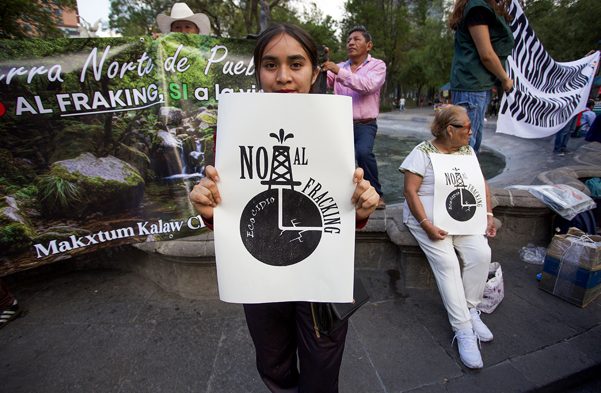 Colectivos de nueve estados exigen prohibición del fracking en el "Fandango por la Vida"