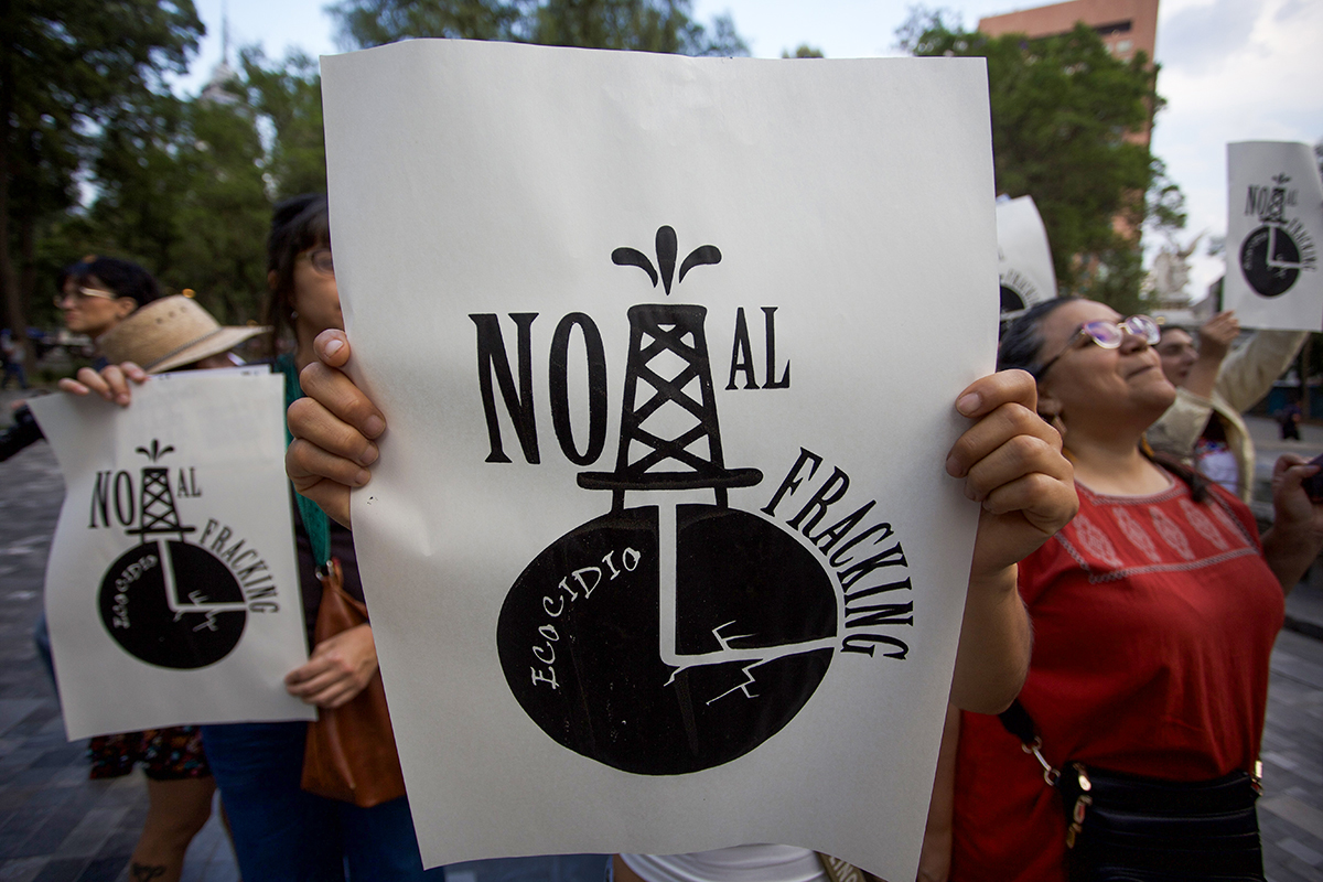 Colectivos de nueve estados exigen prohibición del fracking en el "Fandango por la Vida"