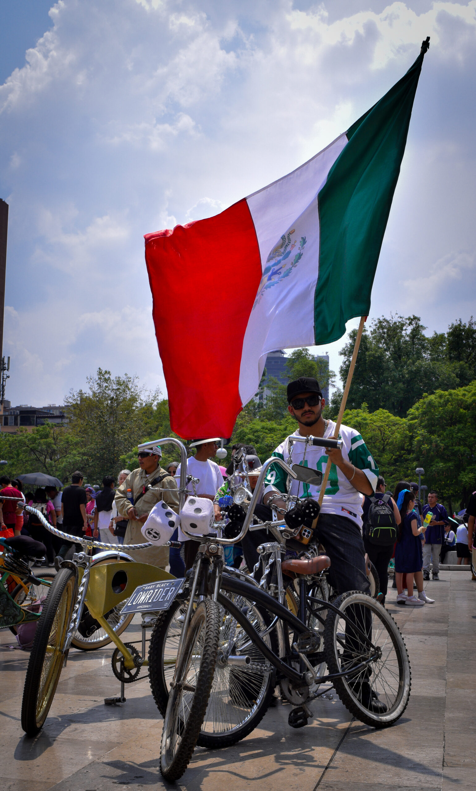 Rodada lowrider en Bellas Artes: Bicicletas como resistencia de la cultura chicana en CDMX