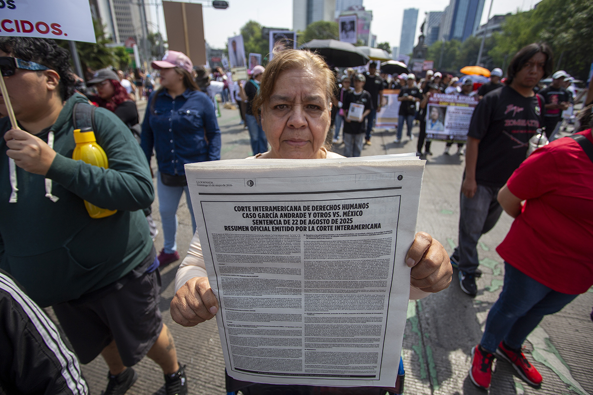 "10 de mayo no es de fiesta, es de lucha y de protesta": madres buscadoras marchan en la Ciudad de México por 130 mil desaparecidos