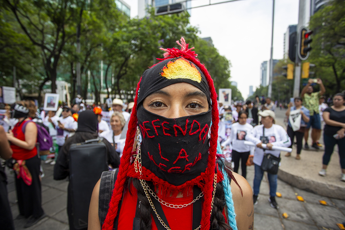"10 de mayo no es de fiesta, es de lucha y de protesta": madres buscadoras marchan en la Ciudad de México por 130 mil desaparecidos