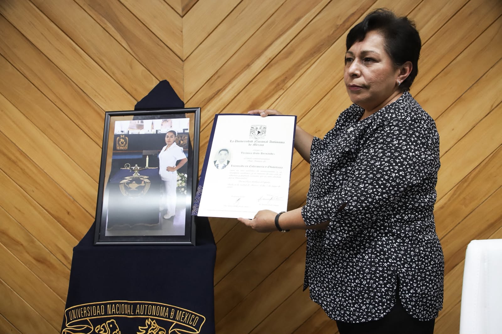 La UNAM entregó el título póstumo de Verónica Soto Hernández, seis años después de su feminicidio