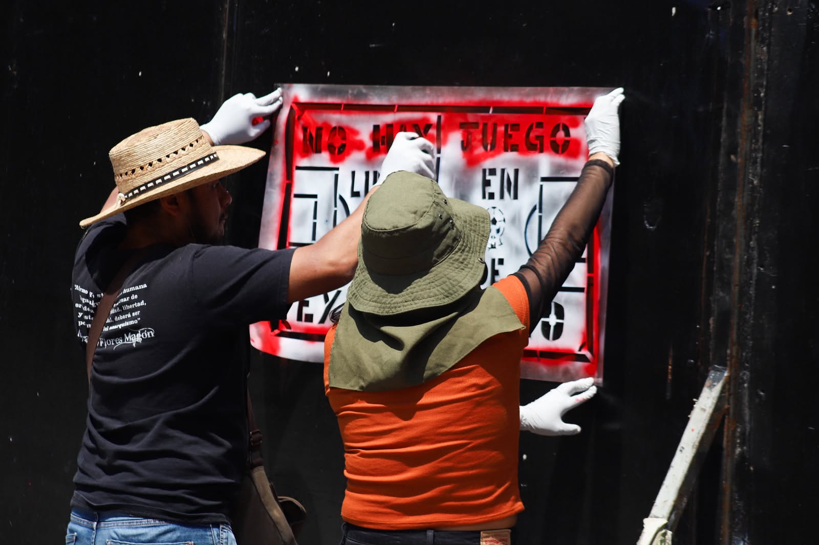 Fichas de desaparecidos en el Estadio Azteca: colectivos buscadores interpelan al mundo desde la sede del Mundial 2026