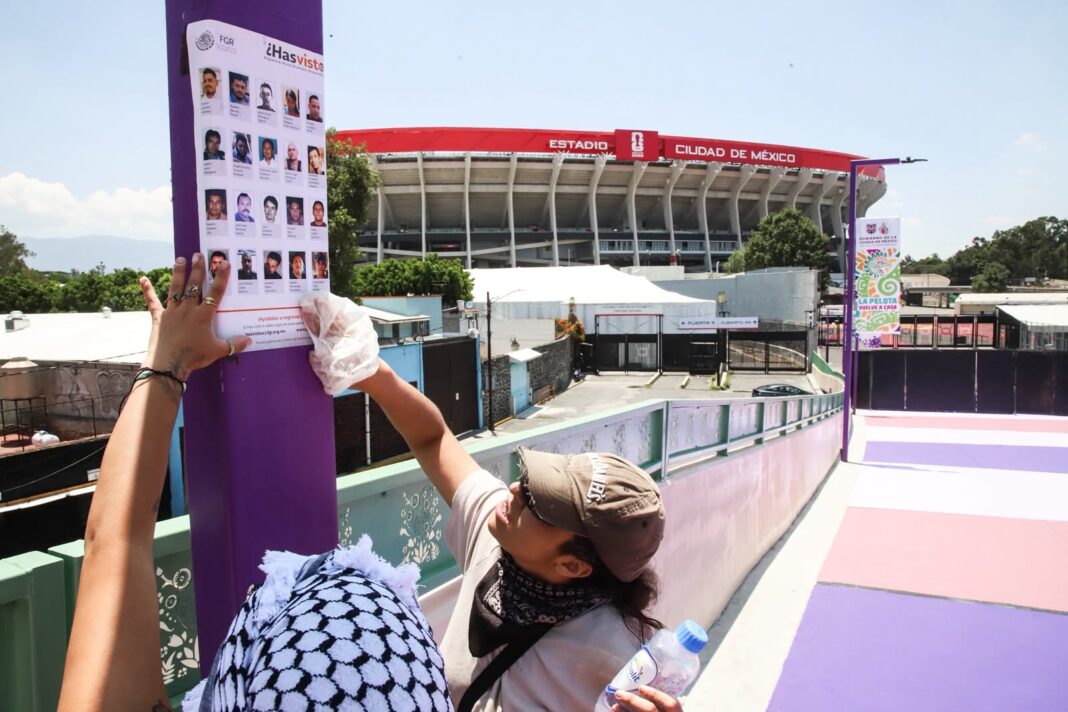 WhatsApp Image 2026-05-30 at 2.36.15 PM (3) Fichas de desaparecidos en el Estadio Azteca: colectivos buscadores interpelan al mundo desde la sede del Mundial 2026