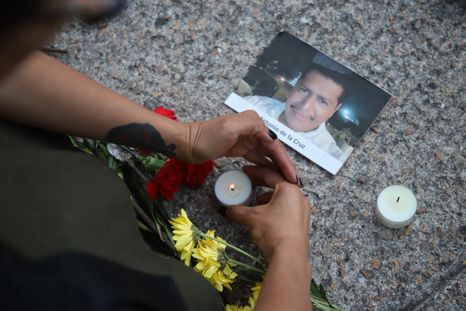 Fotos: antimonumento "Aquí Nadie Olvida" por periodistas en México