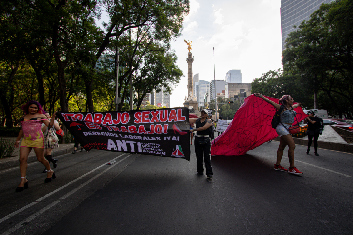 En el Día Internacional del Trabajo Sexual, trabajadoras trans denuncian exclusión del programa IKAL del GobCDMX