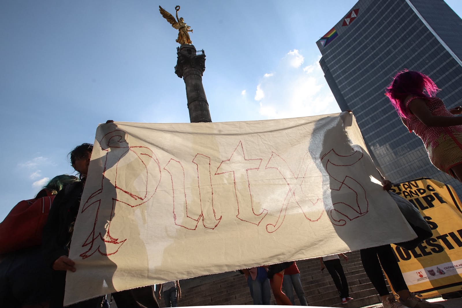 En el Día Internacional del Trabajo Sexual, trabajadoras trans denuncian exclusión del programa IKAL del GobCDMX