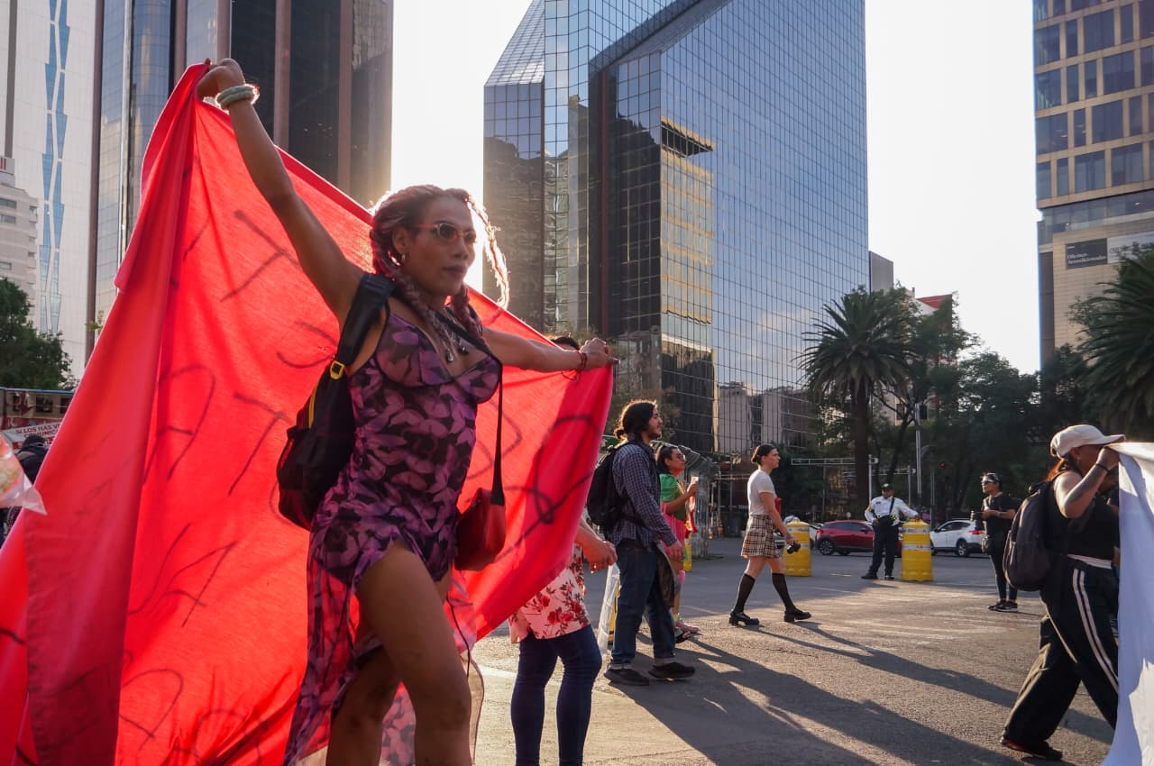 En el Día Internacional del Trabajo Sexual, trabajadoras trans denuncian exclusión del programa IKAL del GobCDMX