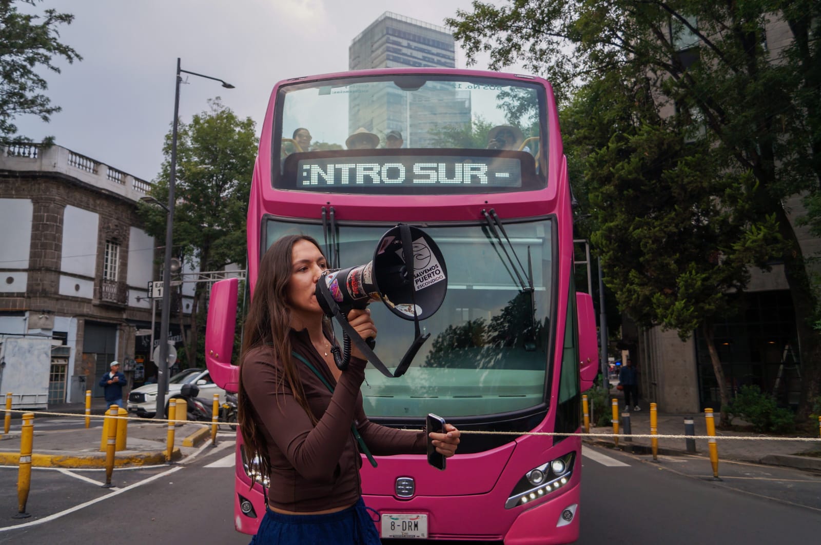 Organizaciones trans y no binarias toman SEGOB; exigen diálogo con Rosa Icela Rodríguez y Ley Integral Trans
