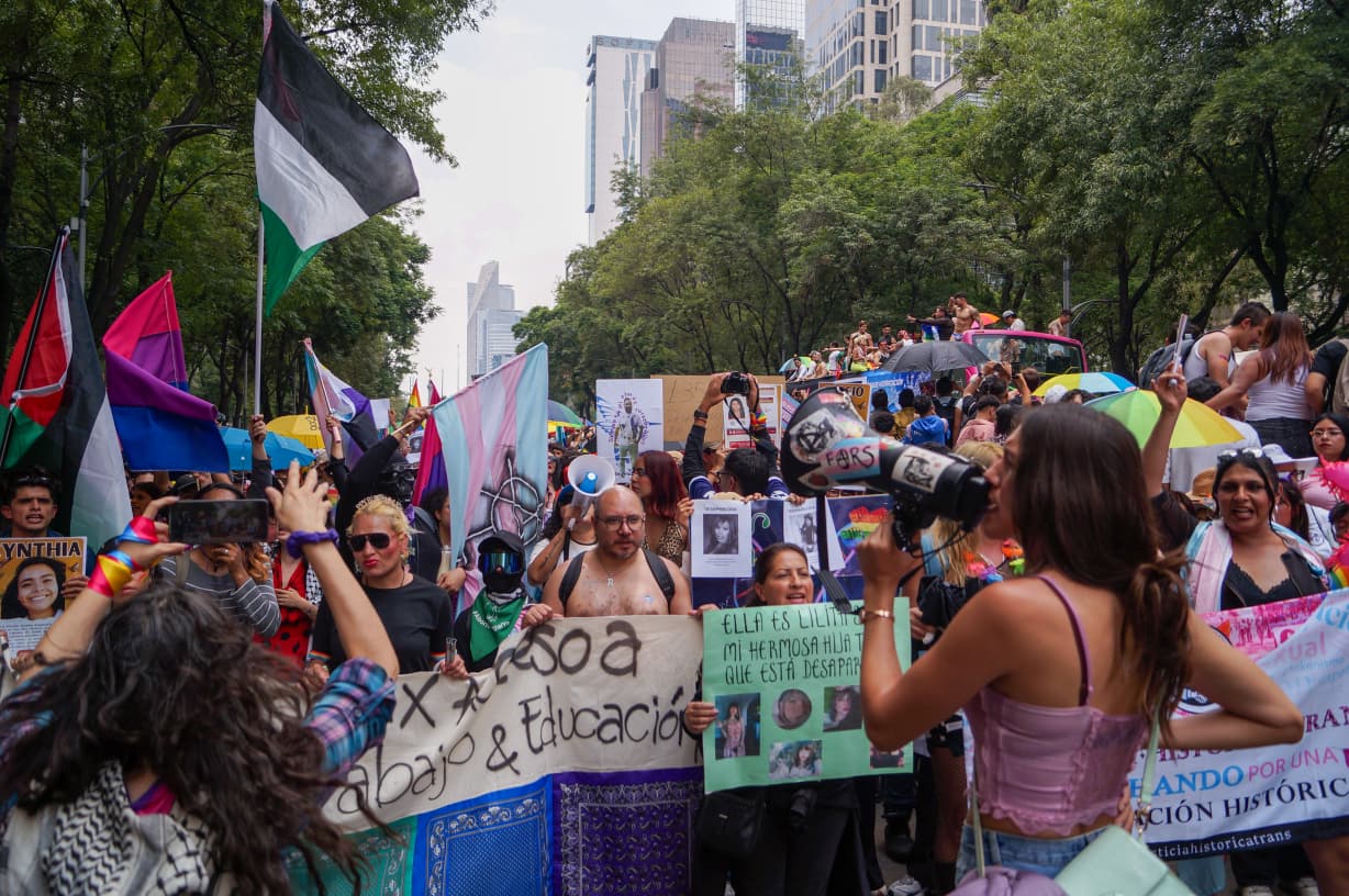 Marcha del Orgullo CDMX 2026: obstáculos, plantón trans y Contramarcha