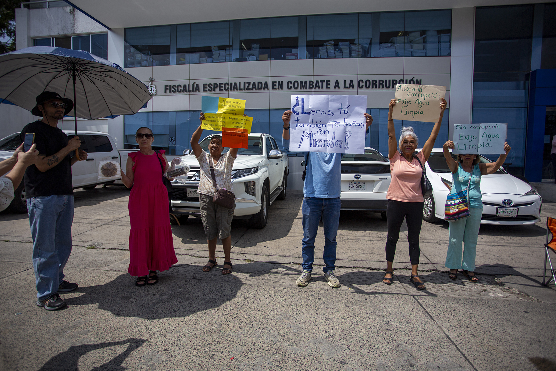 'Un año más de impunidad': colectivos denuncian ante la Fiscalía una década de corrupción en el SIAPA