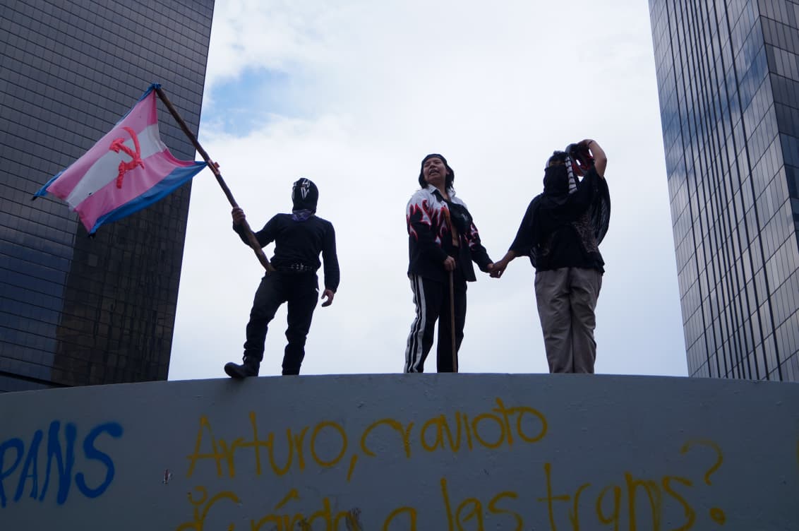Colectivos trans bloquean Reforma tras fracasar diálogo con Segob y GCDMX