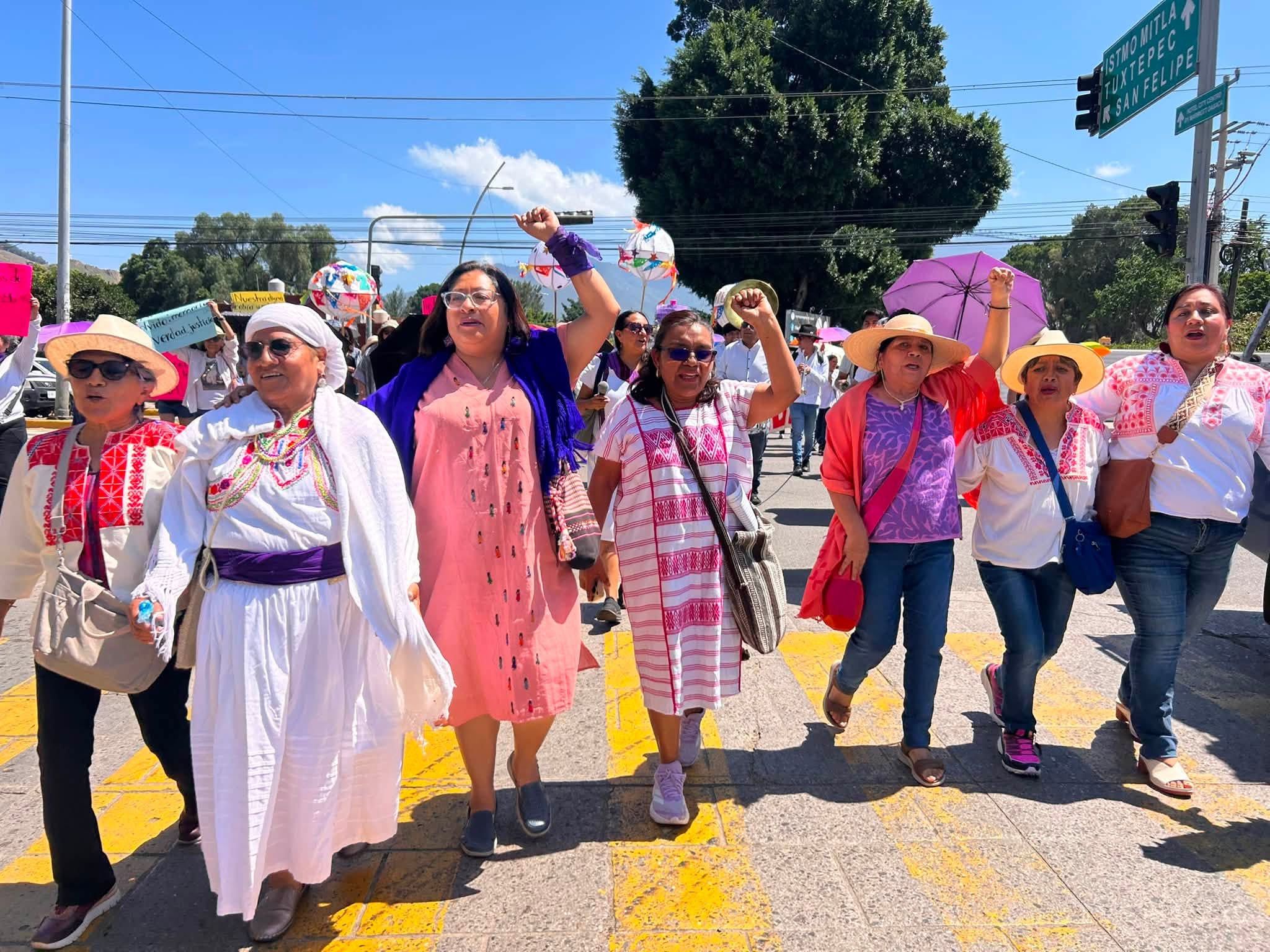 A 20 años de la Marcha de las Cacerolas, mujeres de Oaxaca reivindican su papel en la APPO