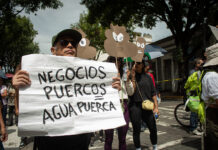 Megamarcha por el Agua: exigen transparencia en 42.2 mil mdp Megamarcha por el Agua: exigen transparencia en 42.2 mil mdp
