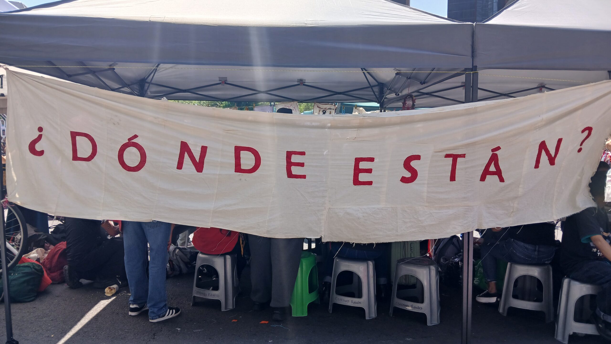 Personas desaparecidas, más de 135 mil: Bordar colectivamente en resistencia para dignificar la memoria e incansable búsqueda