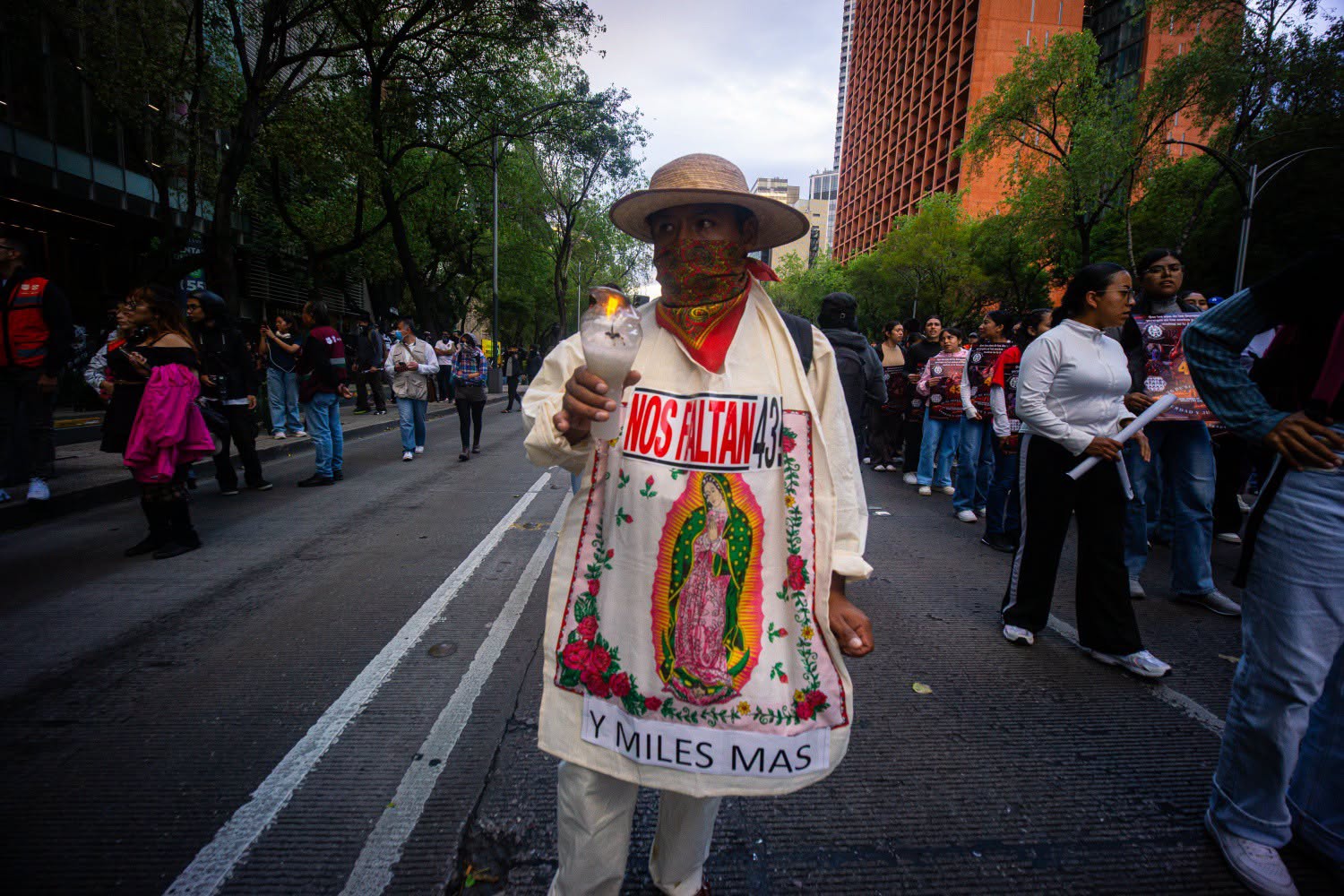 Ayotzinapa, 12 años sin justicia: madres y padres de los 43 exigen a Sheinbaum abrir los 800 folios del Ejército