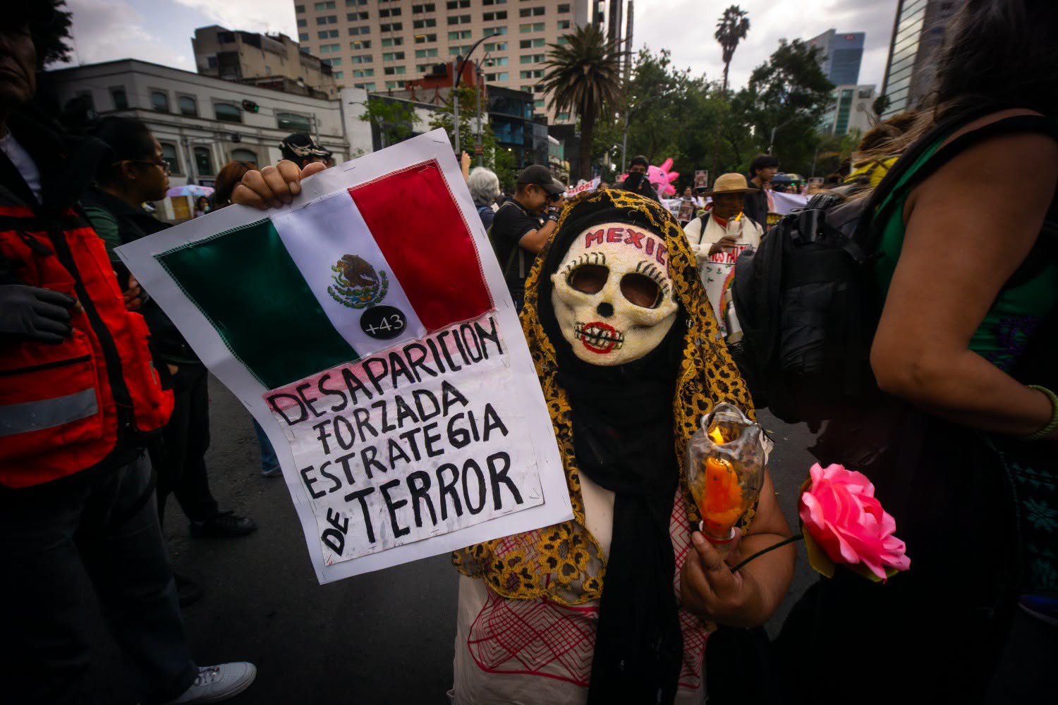 Ayotzinapa, 12 años sin justicia: madres y padres de los 43 exigen a Sheinbaum abrir los 800 folios del Ejército