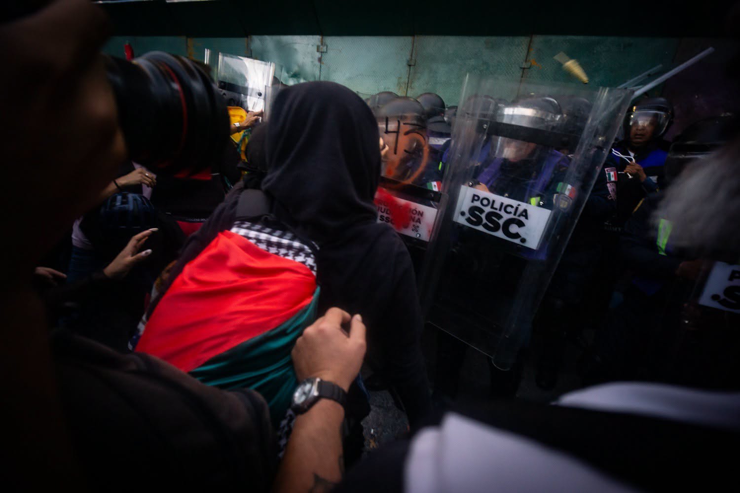 Ayotzinapa, 12 años sin justicia: madres y padres de los 43 exigen a Sheinbaum abrir los 800 folios del Ejército