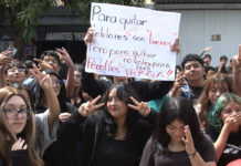 Estudiantes de Prepa 18 protestan por denuncias de acoso; crecen movilizaciones en la UdeG Estudiantes de Prepa 17 protestan por denuncias de acoso; crecen movilizaciones en la UdeG
