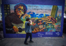 Mural de Rockdrigo González llega a Bruselas 8, donde murió en 1985 Mural de Rockdrigo González llega a Bruselas 8, donde murió en 1985