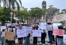 Marcha y memorial por Claudia Tacoronte: No descansaremos hasta que se te haga justicia Estudiantes marcharon en Cuautla, Morelos y colocaron un memorial por Claudia Tacoronte.