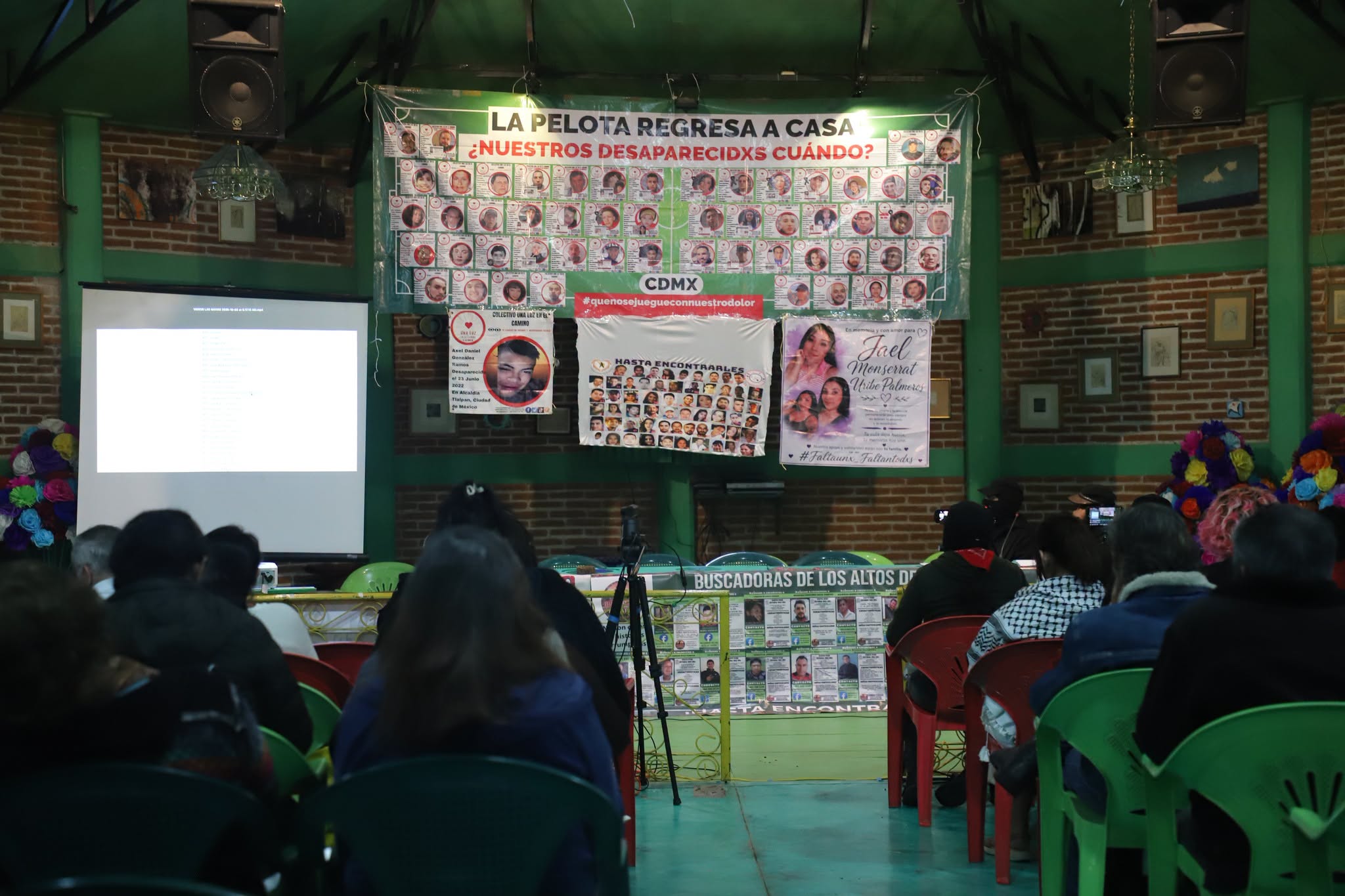 Zapatistas marcharán en CDMX con buscadoras y con padres de Ayotzinapa