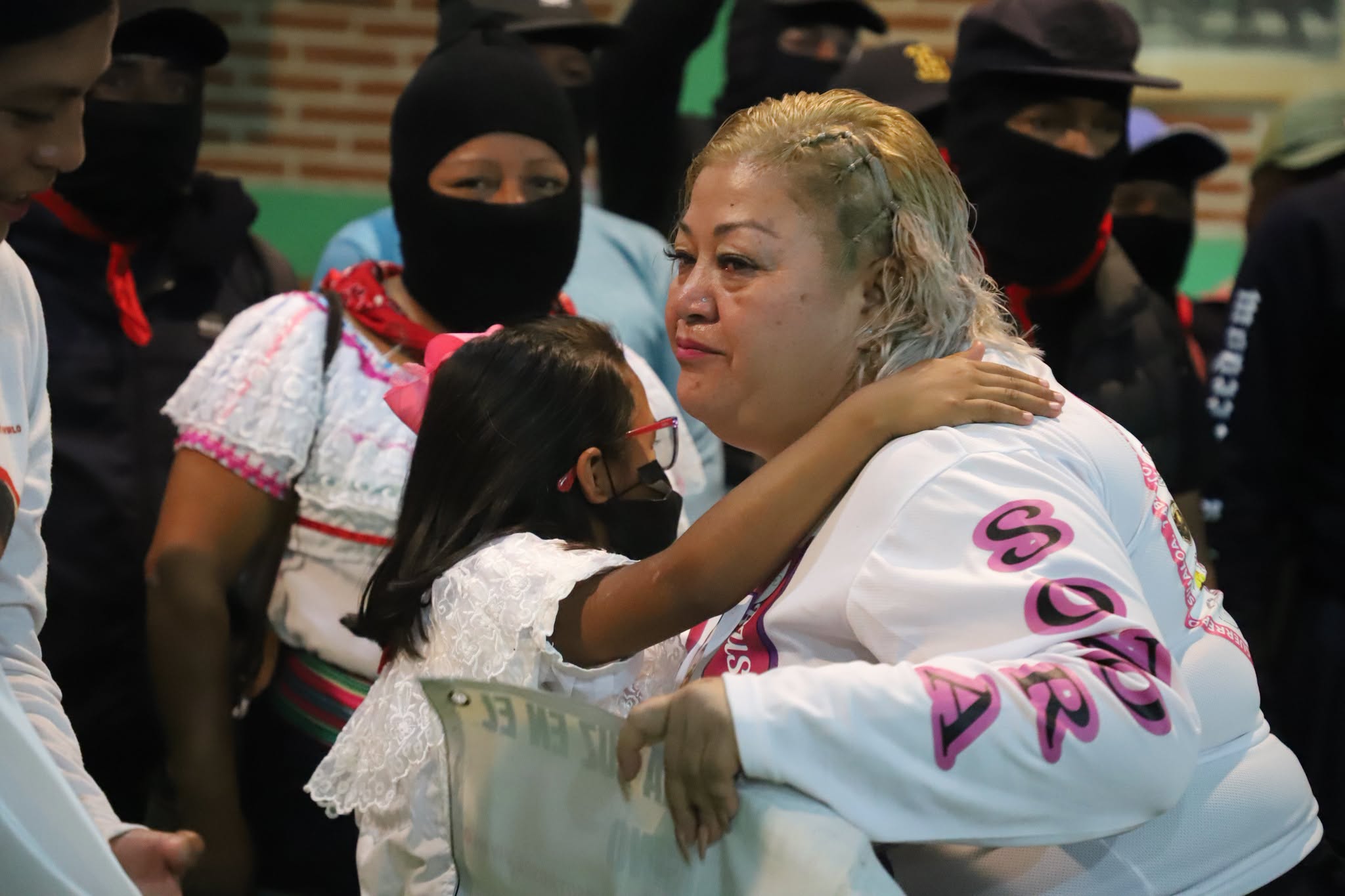 Zapatistas marcharán en CDMX con buscadoras y con padres de Ayotzinapa