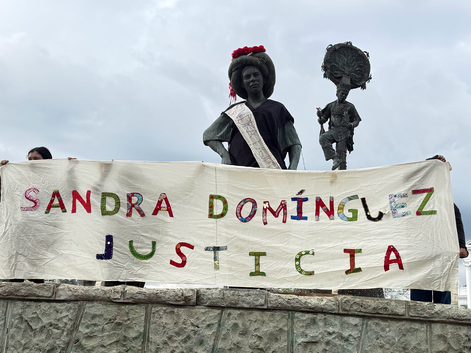 Sandra Estefana Domínguez Martínez: a dos años de su desaparición y feminicidio, su familia denuncia protección a los funcionarios que ella señaló