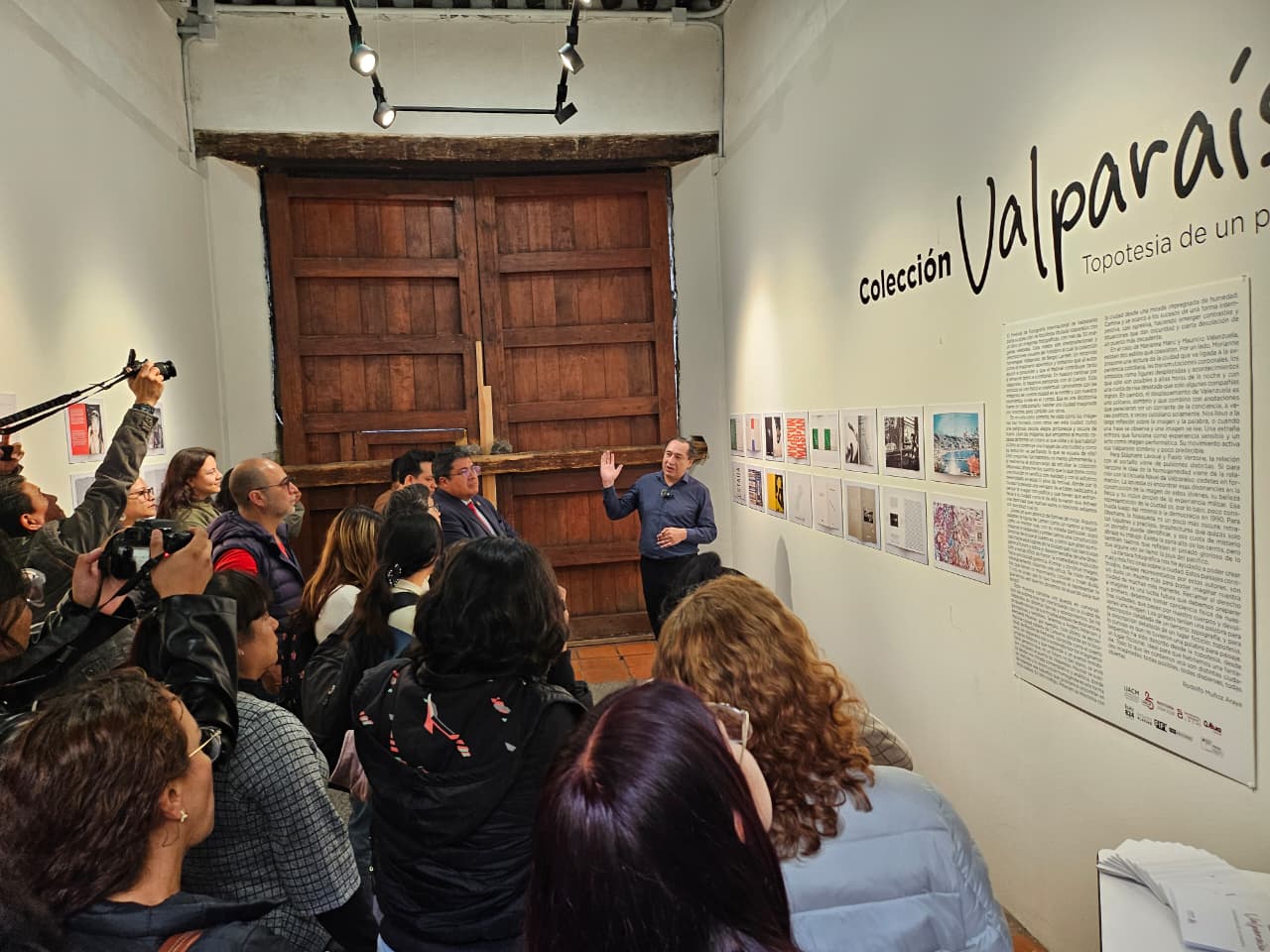 UACM inaugura en Casa Talavera exposición fotográfica sobre Valparaíso, Chile